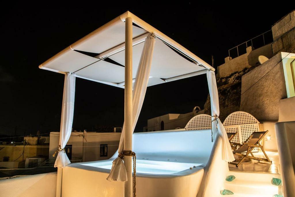 Astrea Suites Feggaropetra Cave House Fira  Bagian luar foto