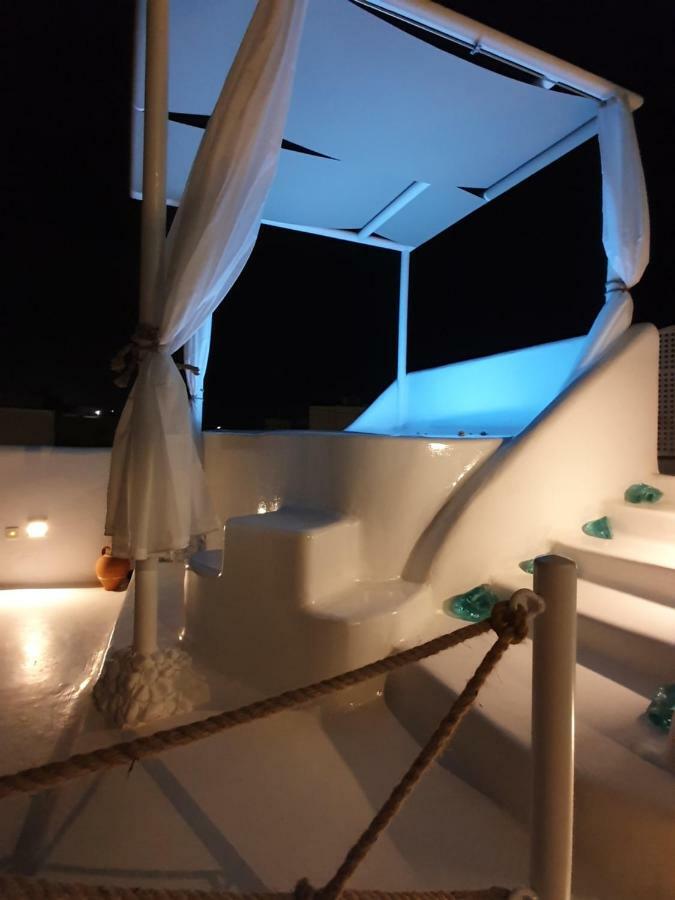 Astrea Suites Feggaropetra Cave House Fira  Bagian luar foto